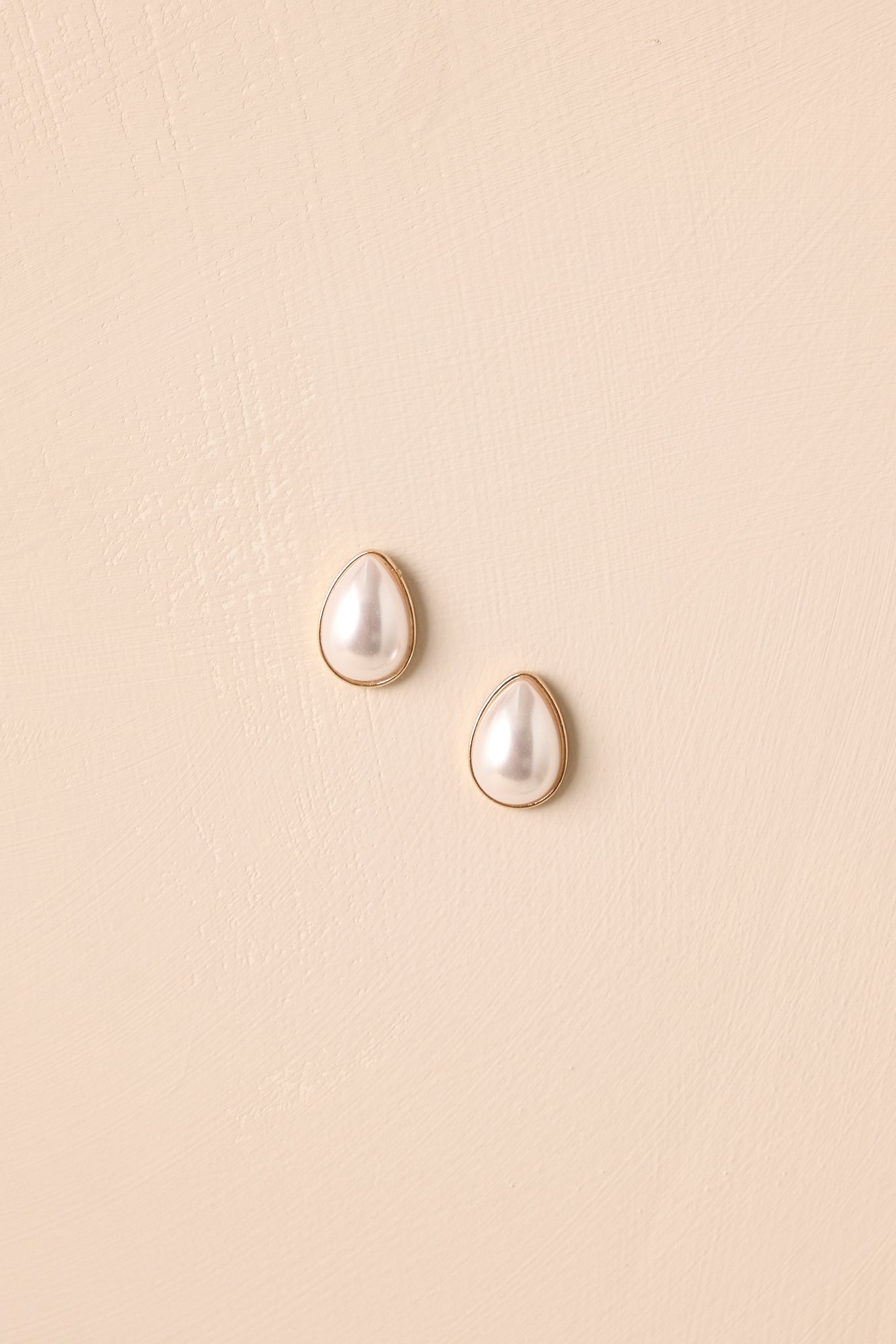 What Makes It Work Ivory Pearl Teardrop Stud Earrings