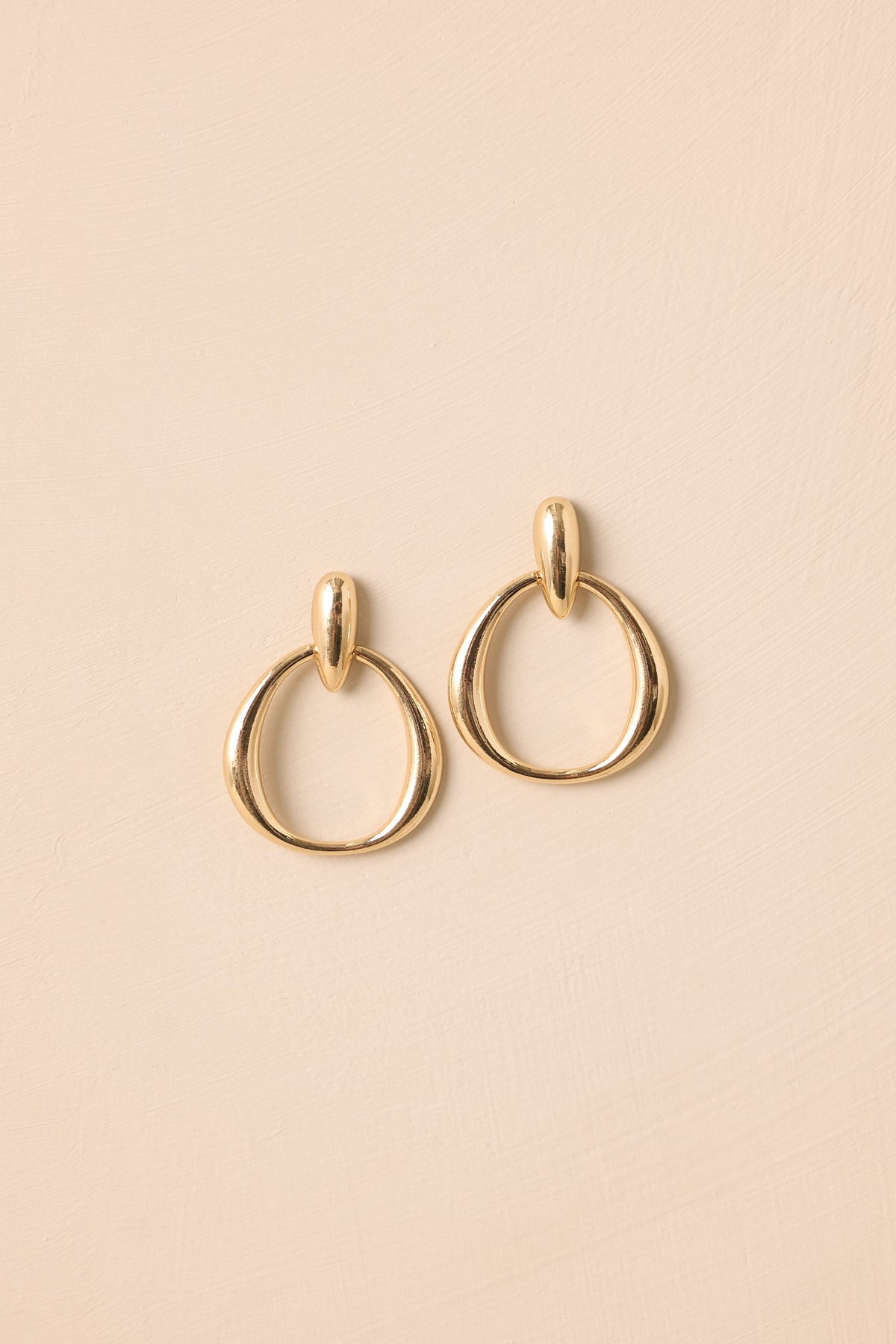 Kind Of A Big Deal Gold Circle Drop Link Earrings