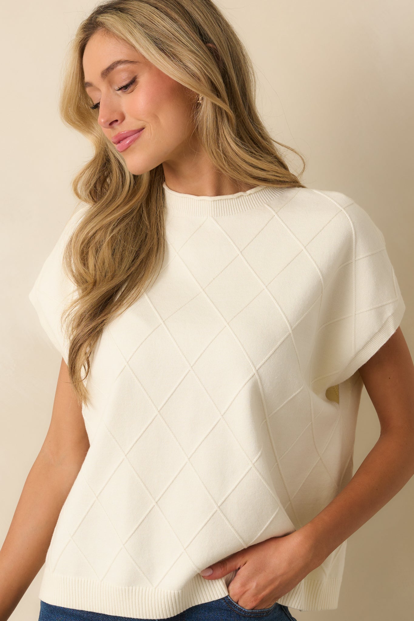 The Clear Choice Ivory Short Sleeve Argyle Stitch Sweater