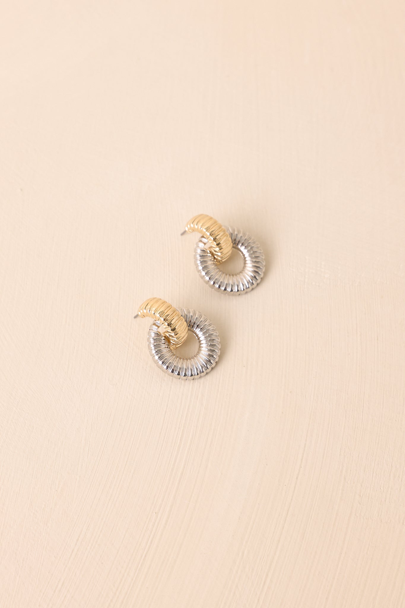 No Second Guessing Two-Tone Textured Drop Earrings